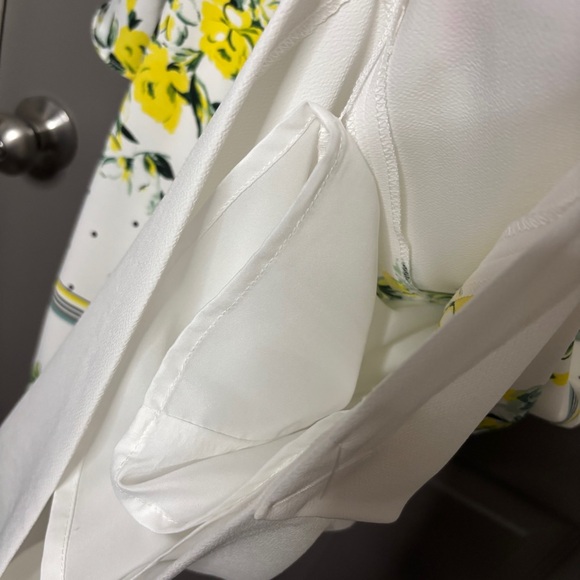 Karl Lagerfeld Paris New Vibrant Floral Dress with Ruffled Tulip Sleeves Size 8 - Picture 9 of 14